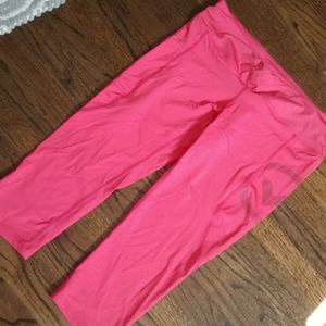 Virus cropped leggings